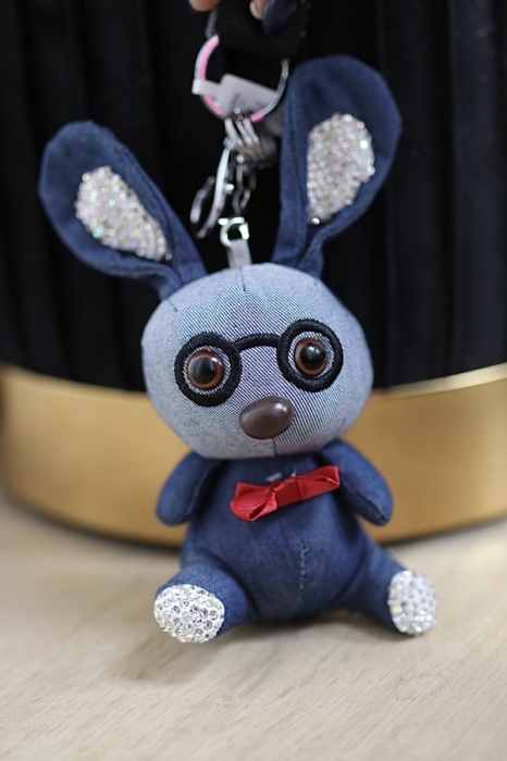 key chain jeans blue