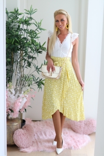 Long skirt yellow flowers