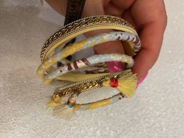 bracelet yellow