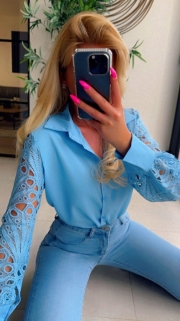 blouse blue/sleeve side