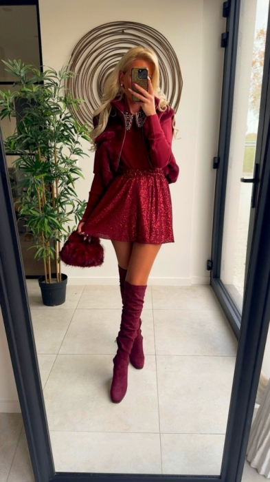 skirt bordeaux palettes