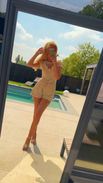 T-shirt beige