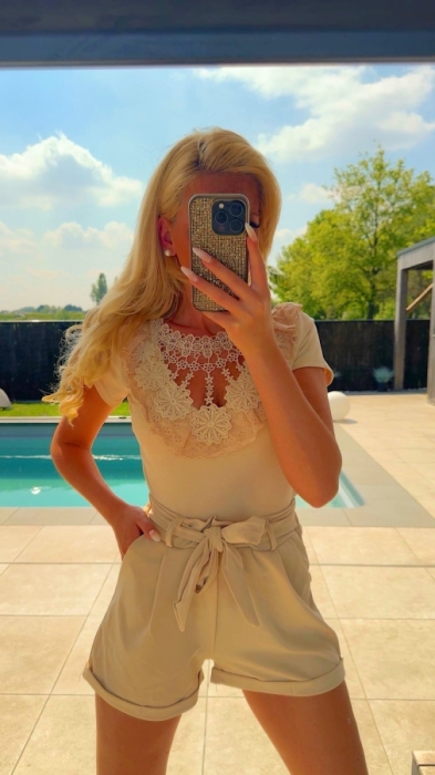 T-shirt beige