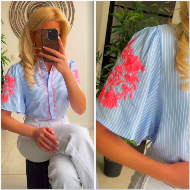 Bloes blauw roze bloemen