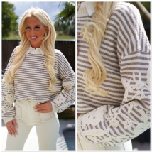 Pull crème strepen broderie 
