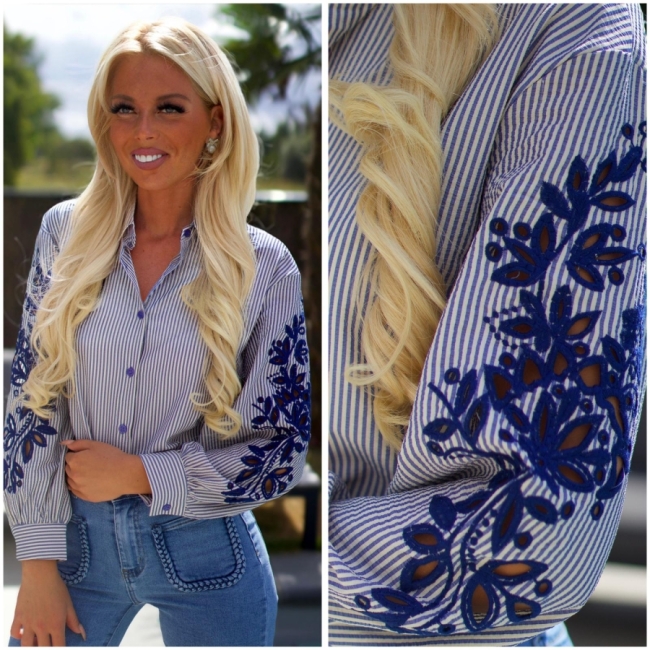 Blouse bleu broderie 