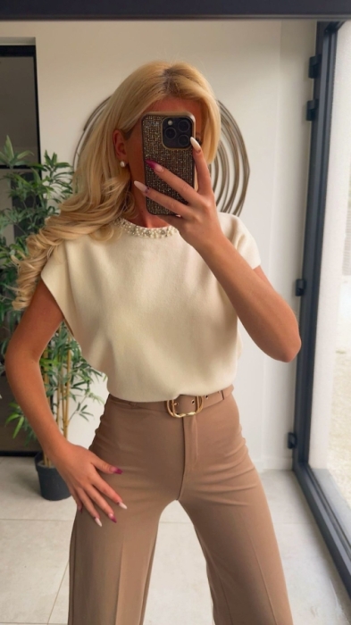 Pull crème strass perle dans manche