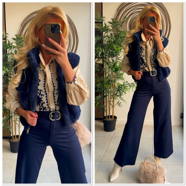 Blouse crème broderie bleu 