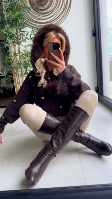 Pull bruin kap hartjes gold 