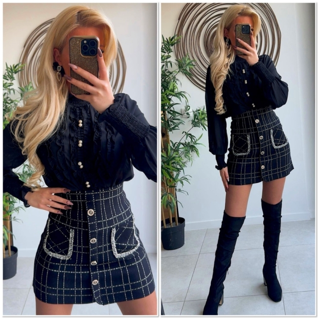 Blouse black frull buttons 