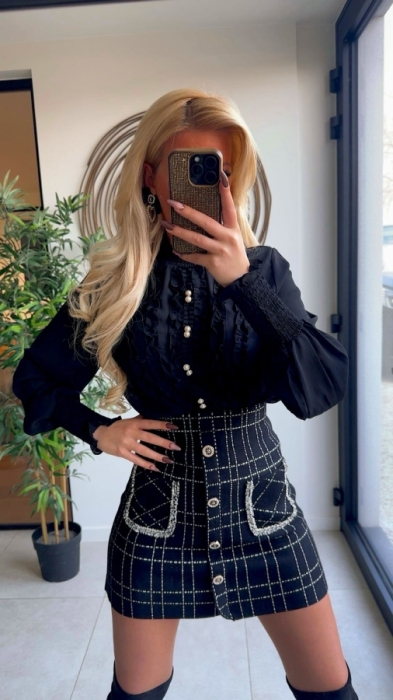 Blouse black frull buttons 