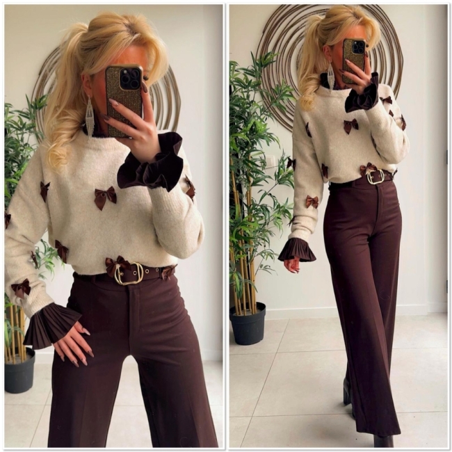 Pull beige strikjes bruin 