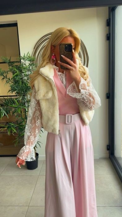 Pull bloes pink wit kant 