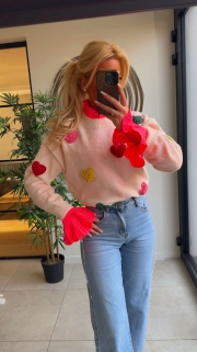 Pull écru hartjes gekleurd