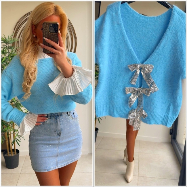 Pull bleu bow