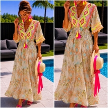 Kleed beige boho fluo detail 