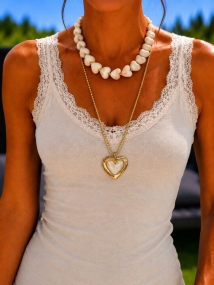 Neckless court hearts beige 
