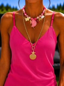 Ketting fushia kort schelp 