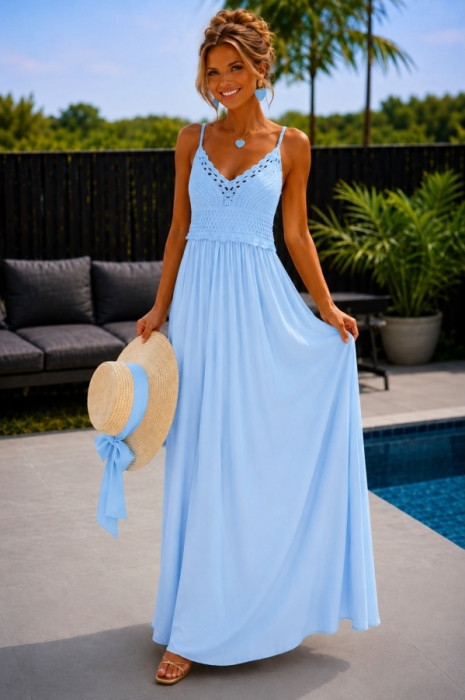 Robe bleu claire buste croché 